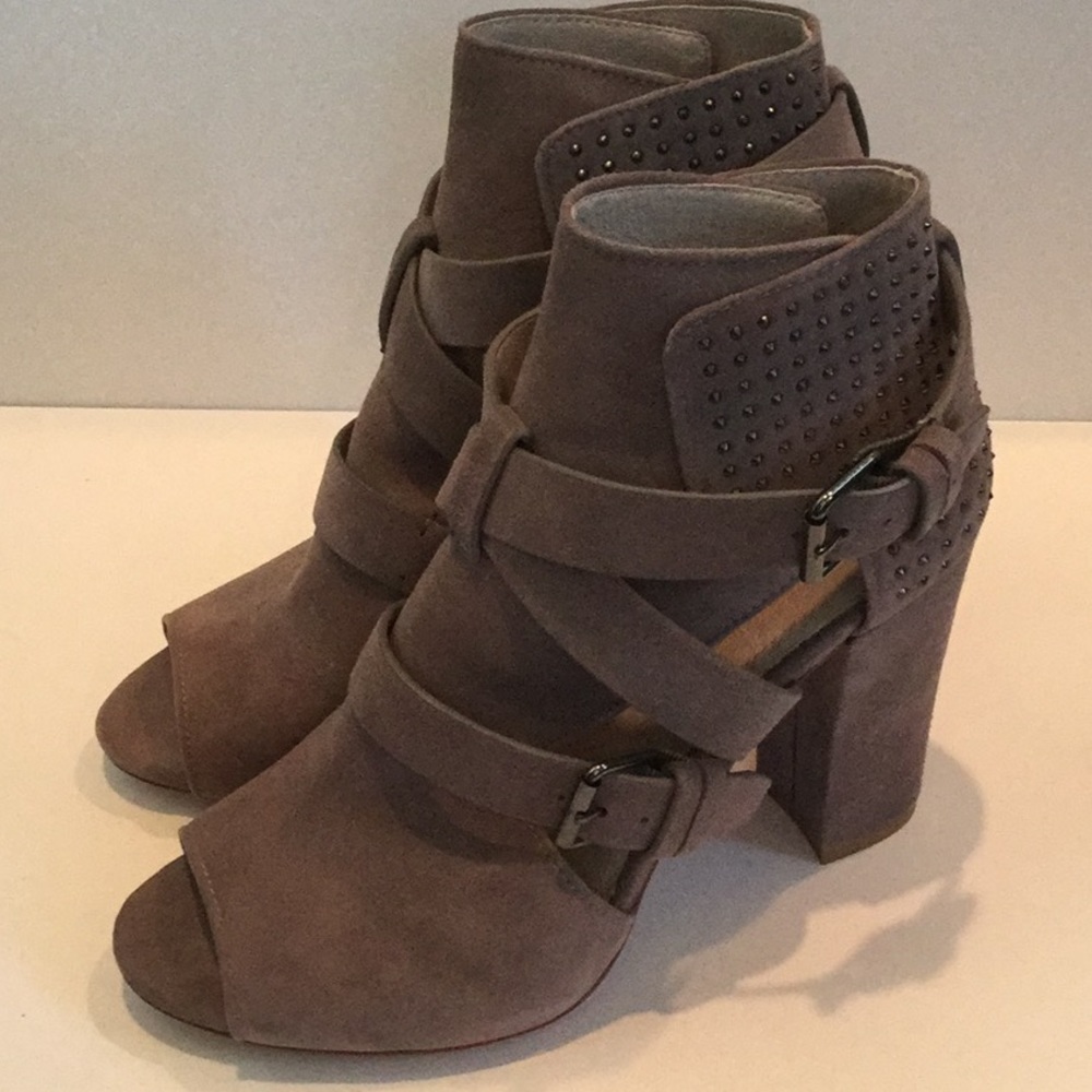 Pour La Victoire grey suede studded booties